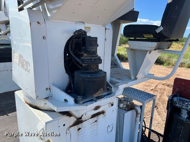 image for item DS3086 2006 International 7400 digger derrick truck