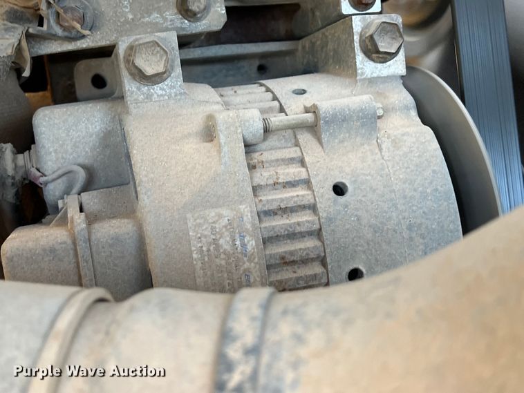 image for item DS3086 2006 International 7400 digger derrick truck