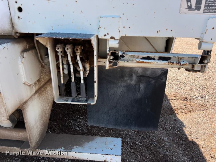 image for item DS3091 2008 International WorkStar 7400 digger derrick truck