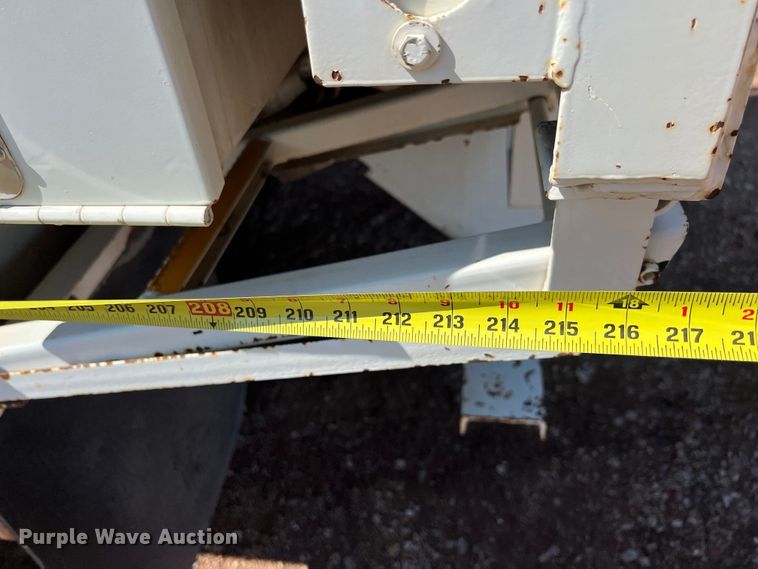 image for item DS3091 2008 International WorkStar 7400 digger derrick truck