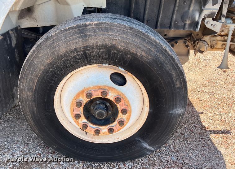 image for item DS3091 2008 International WorkStar 7400 digger derrick truck