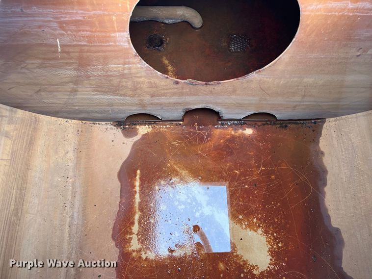 image for item DS3096 2012 Ford F750 water truck