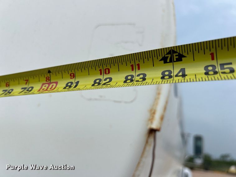 image for item DS3096 2012 Ford F750 water truck