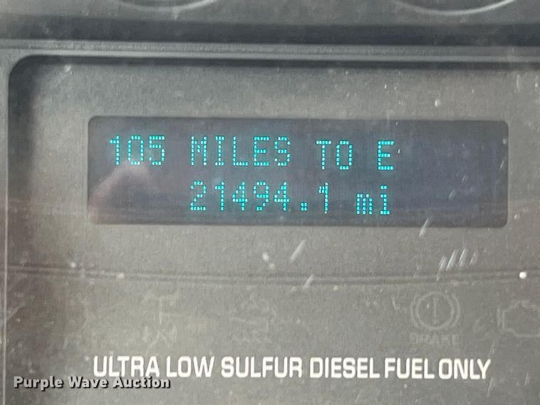 image for item DS3096 2012 Ford F750 water truck