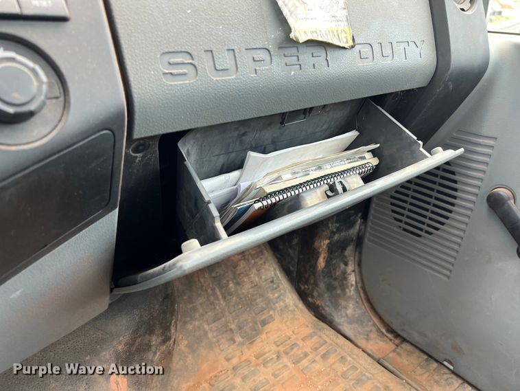 image for item DS3096 2012 Ford F750 water truck