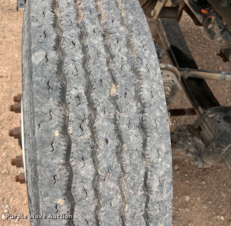 image for item DS3096 2012 Ford F750 water truck