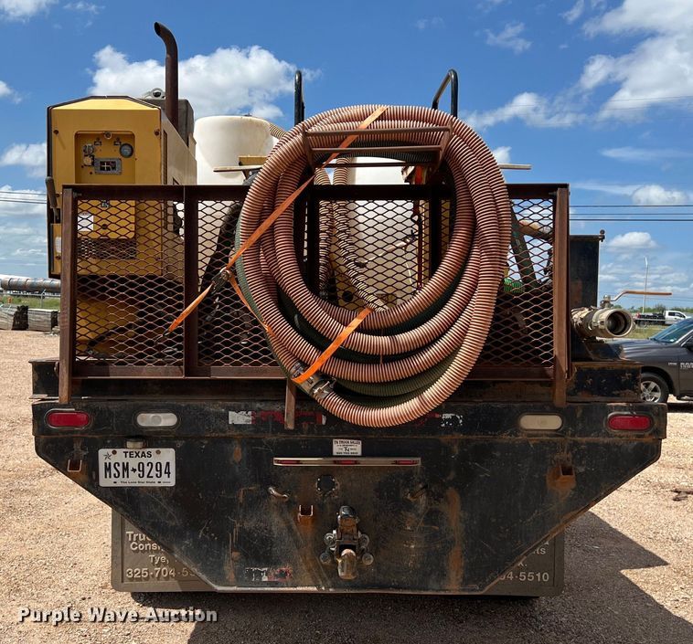 image for item DS3099 2007 International 4300 flatbed truck