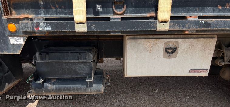 image for item DS3099 2007 International 4300 flatbed truck