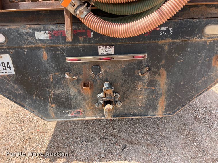 image for item DS3099 2007 International 4300 flatbed truck