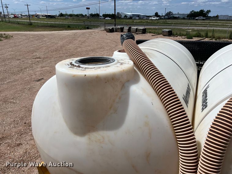 image for item DS3099 2007 International 4300 flatbed truck