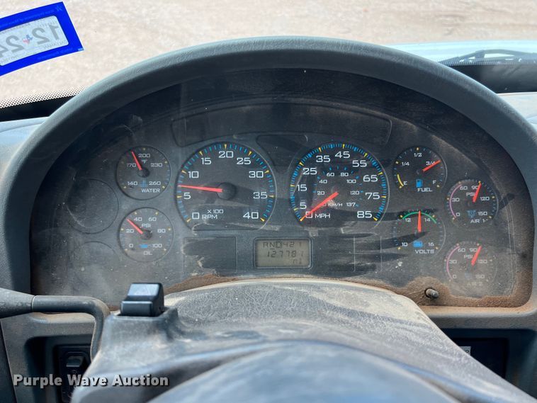 image for item DS3099 2007 International 4300 flatbed truck