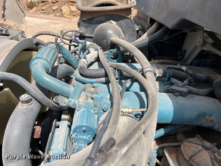 image for item DS3099 2007 International 4300 flatbed truck