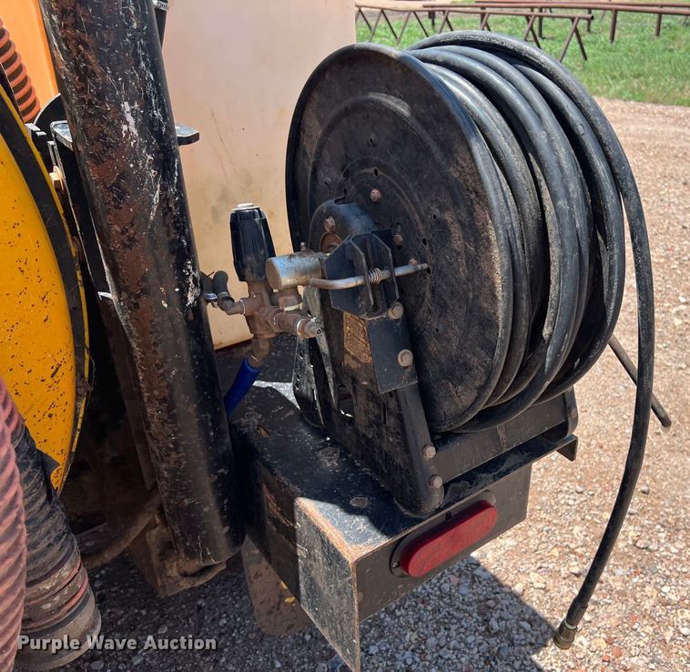 image for item DS3101 2019 Vermeer LP573XDT vacuum excavator