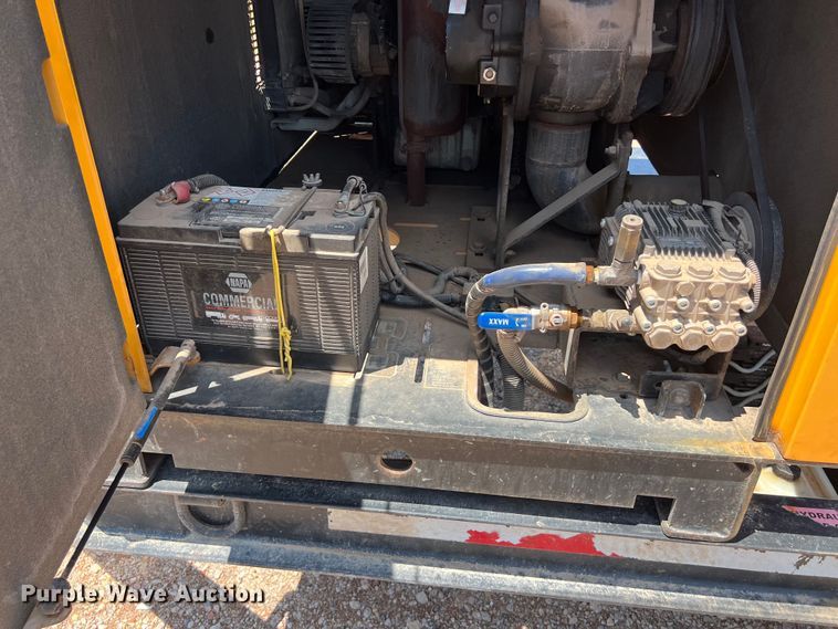 image for item DS3101 2019 Vermeer LP573XDT vacuum excavator