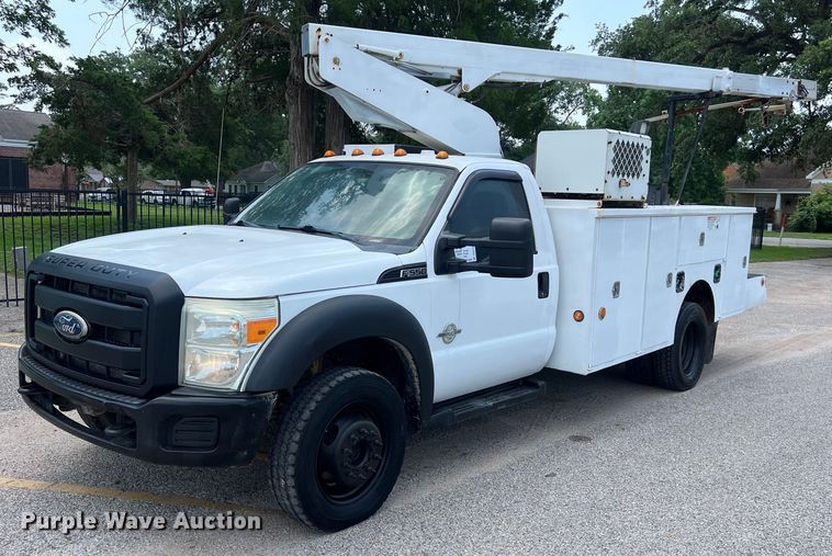 image for item DS3108 2011 Ford F550 Super Duty bucket truck
