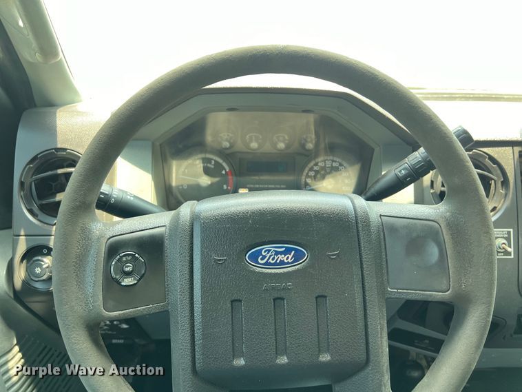 image for item DS3108 2011 Ford F550 Super Duty bucket truck