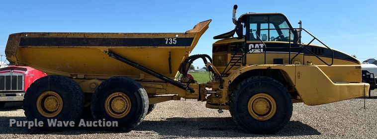 image for item DS4174 2005 Caterpillar 735 haul truck