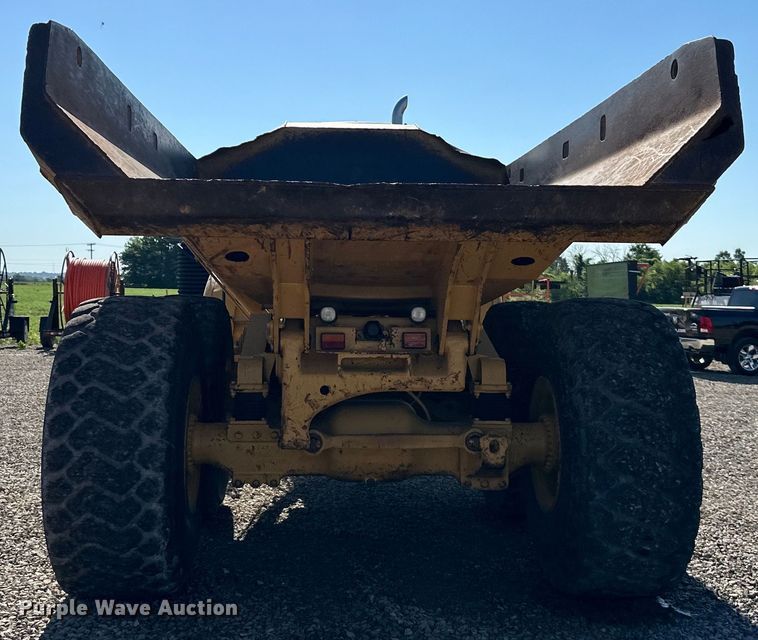 image for item DS4174 2005 Caterpillar 735 haul truck