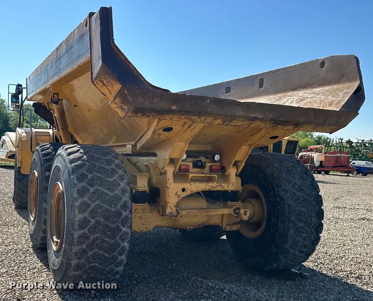 image for item DS4174 2005 Caterpillar 735 haul truck