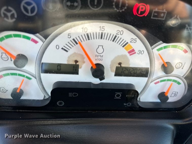 image for item DS4174 2005 Caterpillar 735 haul truck