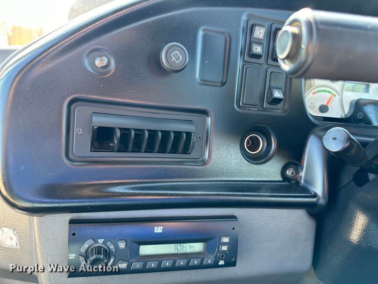 image for item DS4174 2005 Caterpillar 735 haul truck