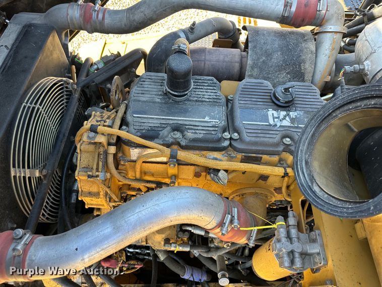 image for item DS4174 2005 Caterpillar 735 haul truck