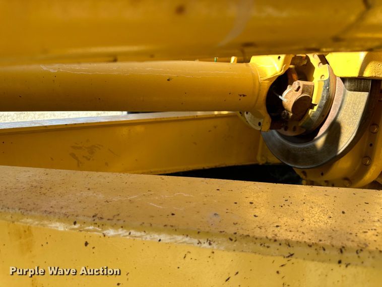 image for item DS4174 2005 Caterpillar 735 haul truck