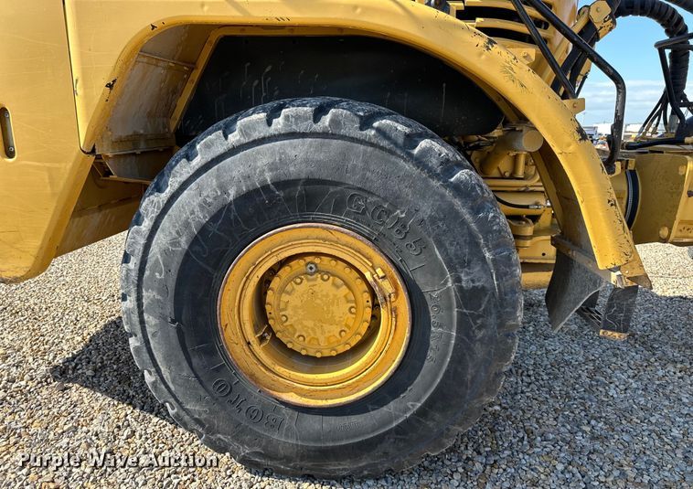 image for item DS4174 2005 Caterpillar 735 haul truck