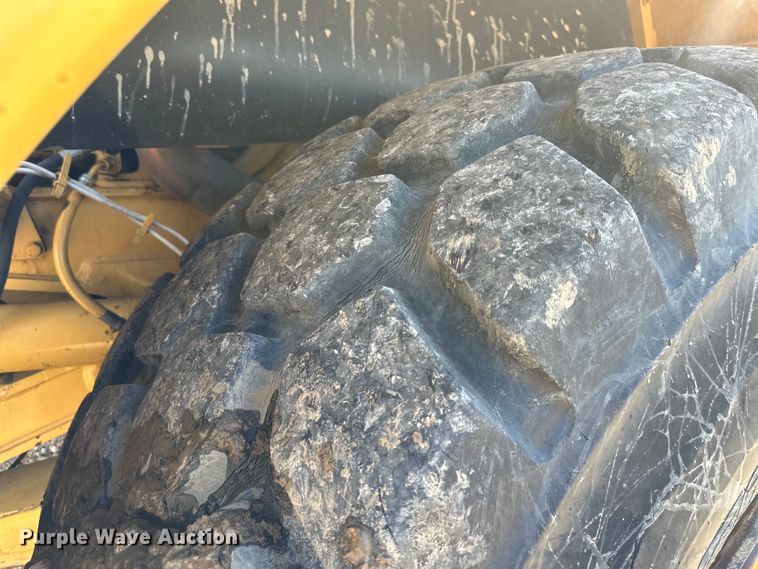 image for item DS4174 2005 Caterpillar 735 haul truck