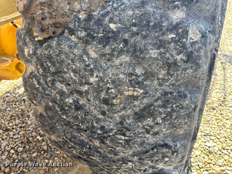 image for item DS4174 2005 Caterpillar 735 haul truck