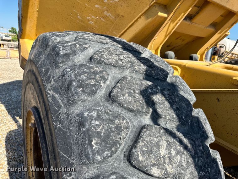 image for item DS4174 2005 Caterpillar 735 haul truck