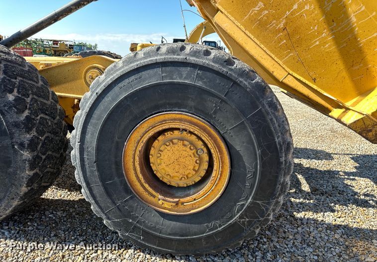 image for item DS4174 2005 Caterpillar 735 haul truck