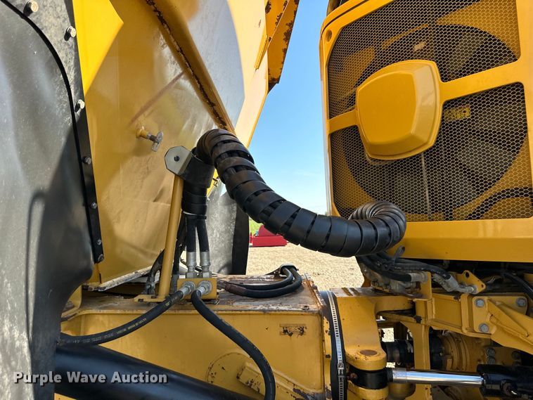 image for item DS4175 2015 Caterpillar 730C haul truck