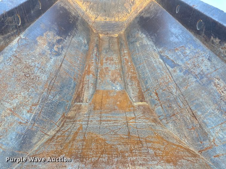 image for item DS4175 2015 Caterpillar 730C haul truck