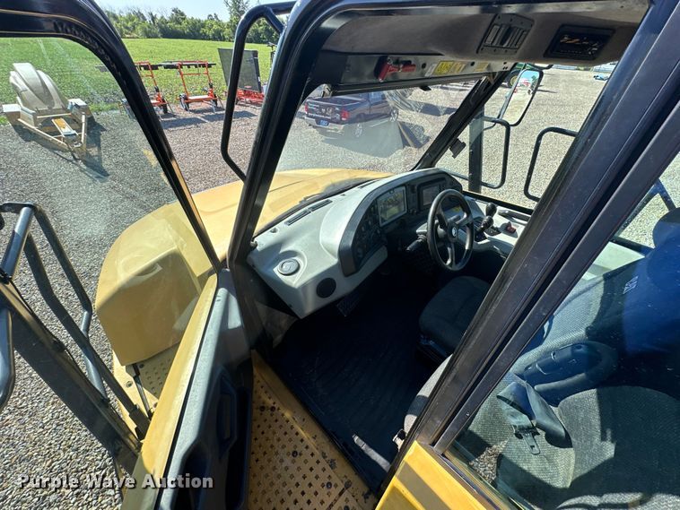 image for item DS4175 2015 Caterpillar 730C haul truck