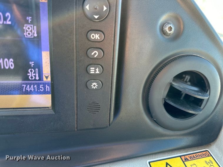 image for item DS4175 2015 Caterpillar 730C haul truck