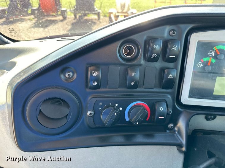 image for item DS4175 2015 Caterpillar 730C haul truck