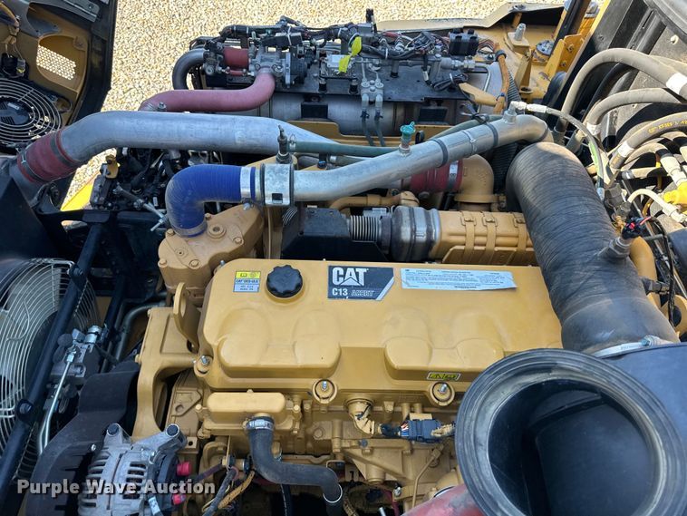 image for item DS4175 2015 Caterpillar 730C haul truck