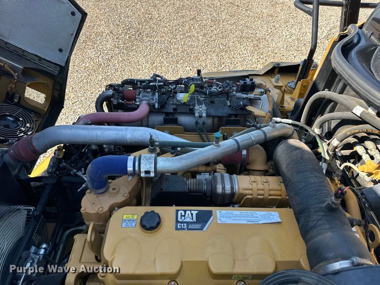 image for item DS4175 2015 Caterpillar 730C haul truck