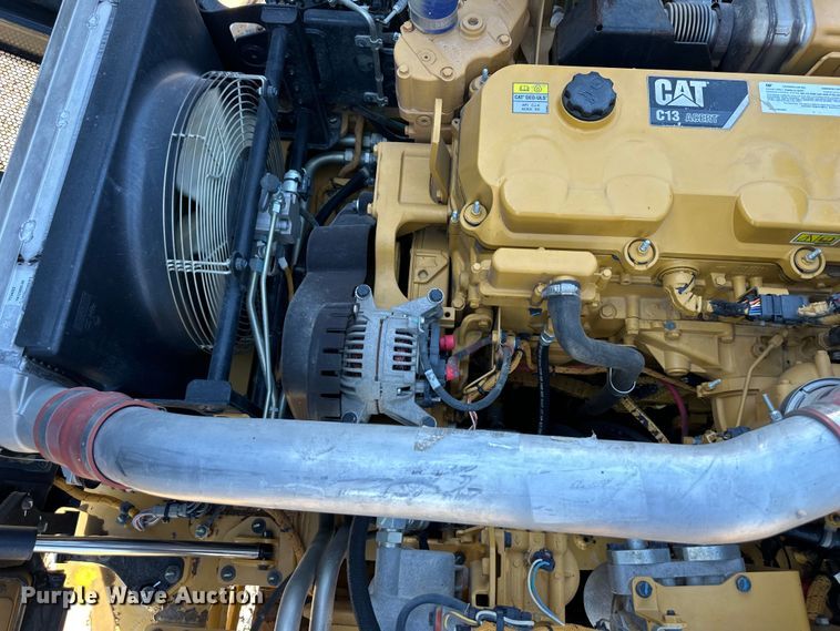 image for item DS4175 2015 Caterpillar 730C haul truck