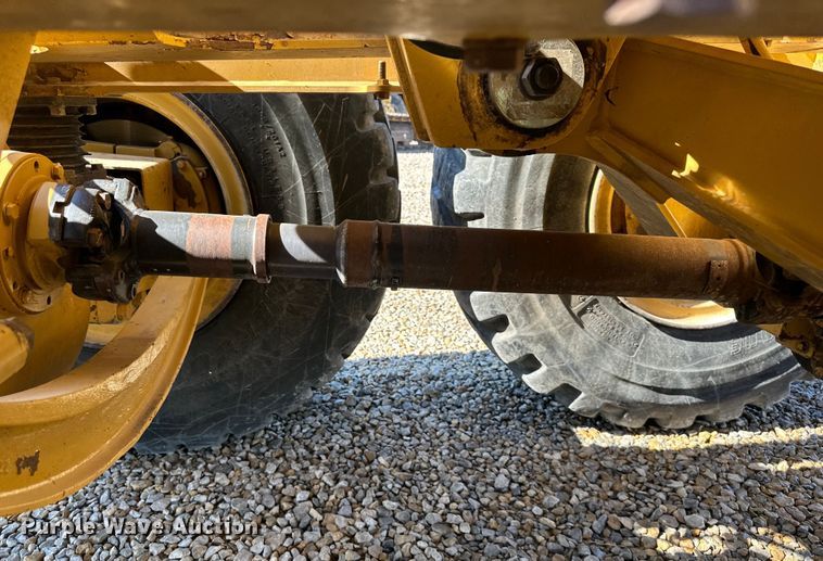 image for item DS4175 2015 Caterpillar 730C haul truck