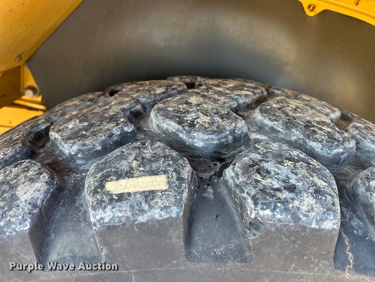 image for item DS4175 2015 Caterpillar 730C haul truck