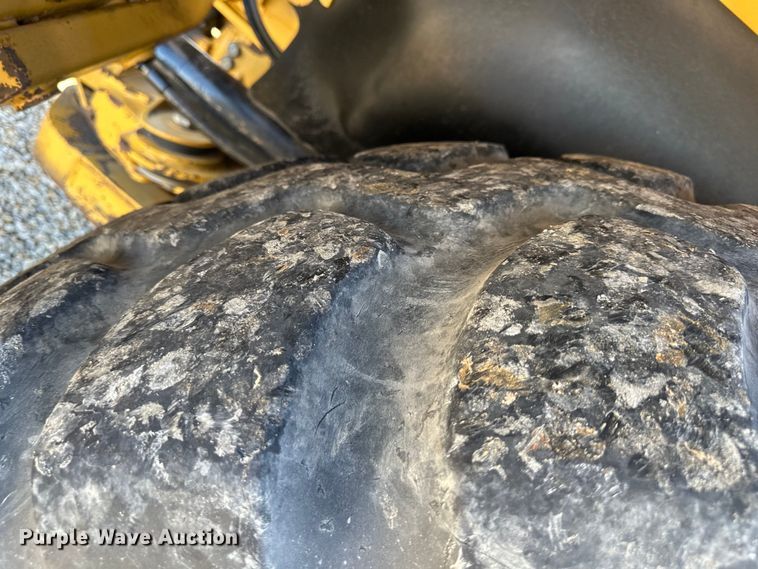 image for item DS4175 2015 Caterpillar 730C haul truck