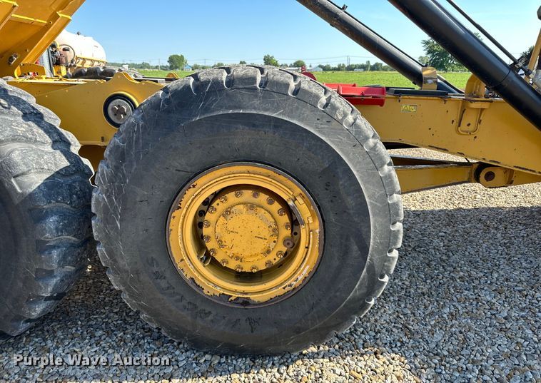 image for item DS4175 2015 Caterpillar 730C haul truck