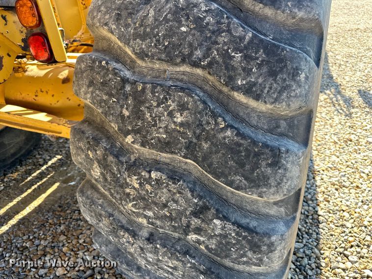 image for item DS4175 2015 Caterpillar 730C haul truck