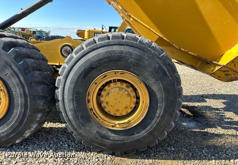 image for item DS4175 2015 Caterpillar 730C haul truck