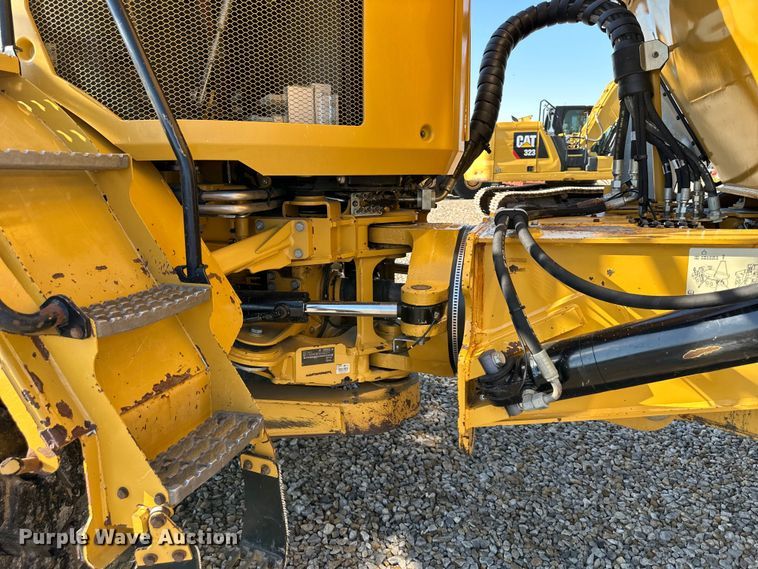 image for item DS4176 2016 Caterpillar 730C2 haul truck