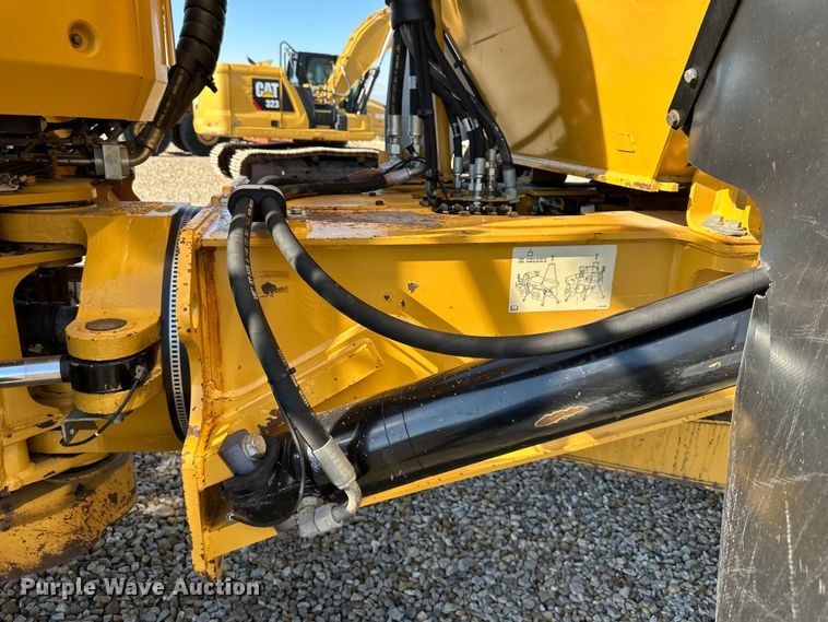 image for item DS4176 2016 Caterpillar 730C2 haul truck