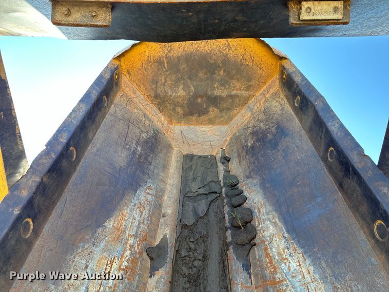 image for item DS4176 2016 Caterpillar 730C2 haul truck