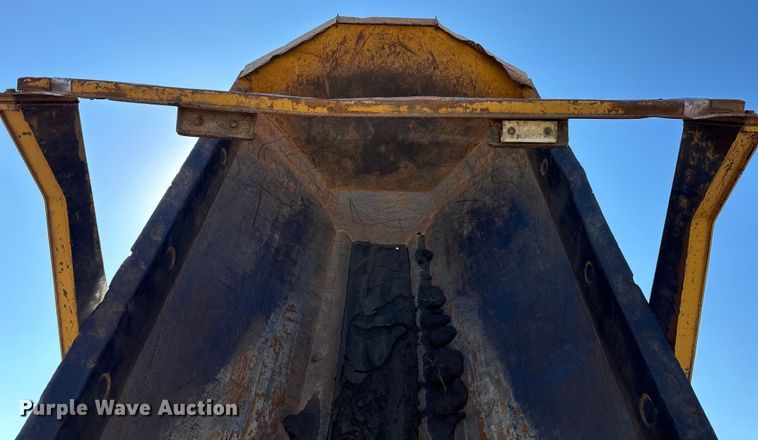 image for item DS4176 2016 Caterpillar 730C2 haul truck